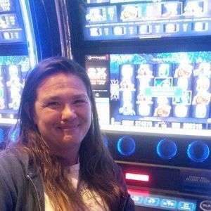 Meet your Posher, Leanne